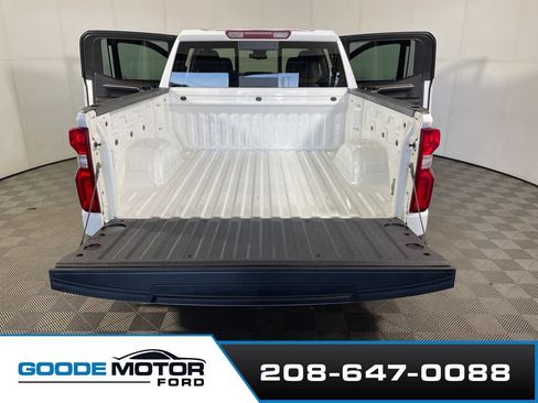 Used 2022 Chevrolet Silverado 1500 RST w/ Convenience Package II AWD/4WD image 22