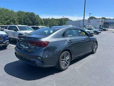 Used 2023 Kia Forte GT-Line w/ GT-Line Premium Package FWD image 4
