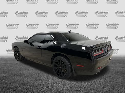 Used 2023 Dodge Challenger SXT w/ Plus Package image 8