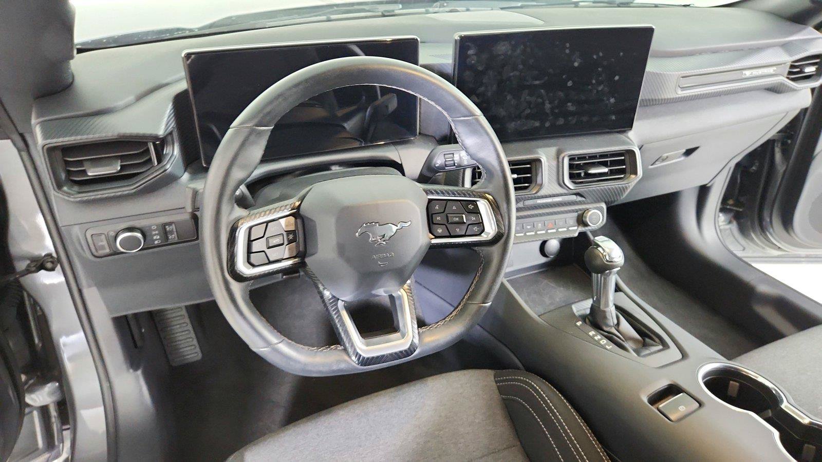 Used 2025 Ford Mustang Coupe RWD image 19