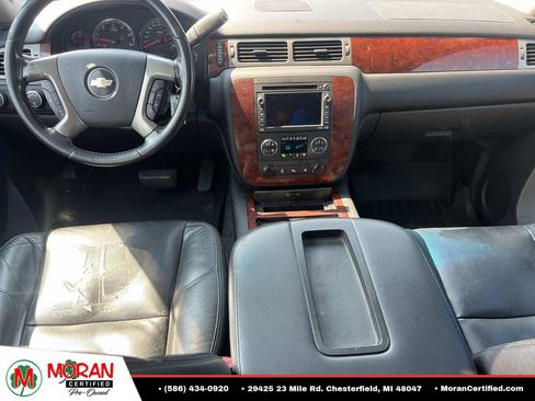 Used 2010 Chevrolet Suburban LTZ AWD/4WD image 15