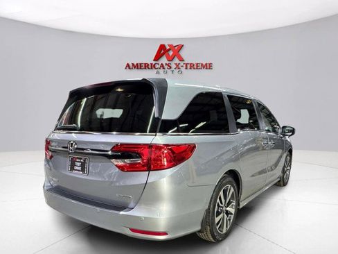 Used 2023 Honda Odyssey Touring image 5