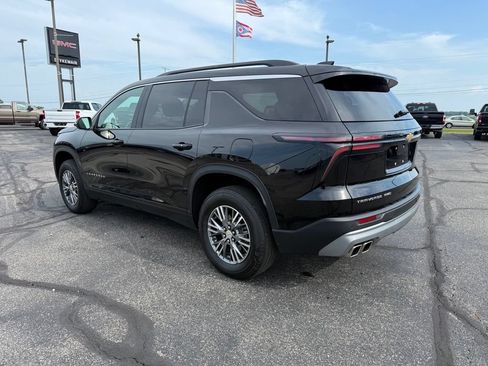 Used 2025 Chevrolet Traverse LT AWD/4WD image 6