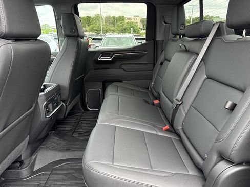 New 2026 GMC Sierra 1500 SLT w/ SLT Premium Plus Package AWD/4WD image 6