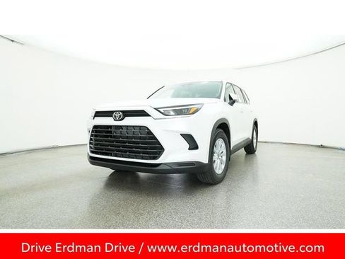 Certified 2024 Toyota Grand Highlander XLE image 32