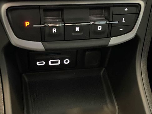 Used 2024 GMC Terrain SLT w/ Tech Package AWD/4WD image 20