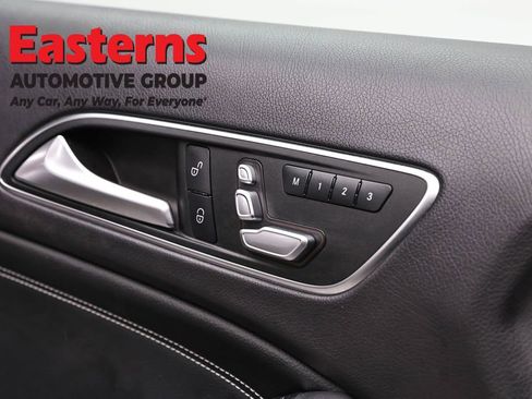 Used 2019 Mercedes-Benz GLA 250 4MATIC w/ Premium Package image 22