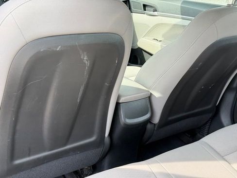 Used 2020 Hyundai Elantra SE w/ Cargo Package (C1) FWD image 28