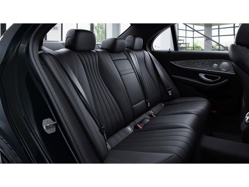 Certified 2021 Mercedes-Benz E 450 4MATIC Sedan image 5