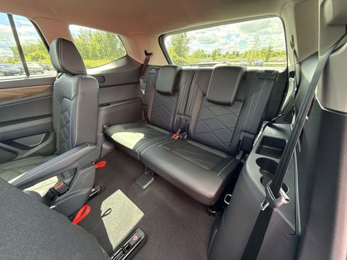 New 2026 Volkswagen Atlas SE image 25