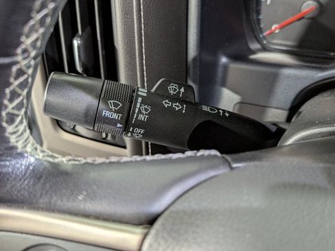 Used 2018 GMC Sierra 1500 Denali image 33