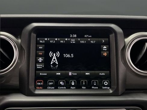 Used 2023 Jeep Wrangler Sahara w/ Safety Group image 18