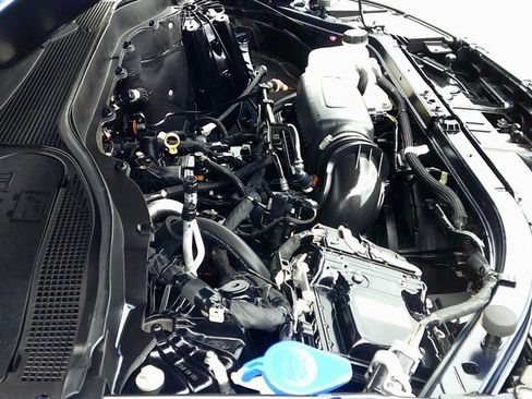 Used 2023 Ford Explorer XLT w/ Equipment Group 202A image 10