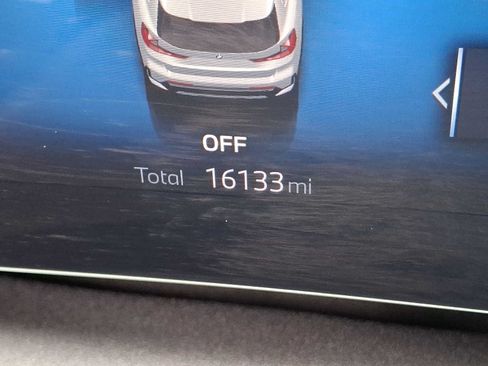 Used 2025 BMW X1 xDrive28i w/ Technology Package AWD/4WD image 17