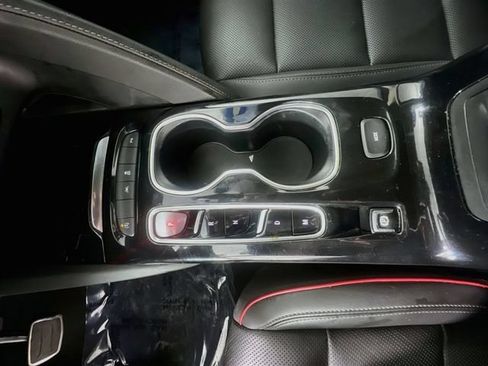 Used 2023 Buick Envision Essence w/ Sport Touring Package FWD image 25
