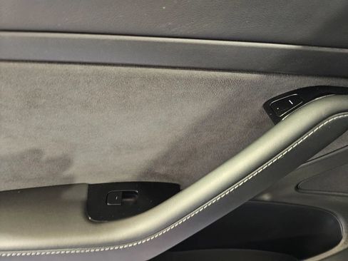 Used 2020 Tesla Model 3 Standard Range Plus RWD image 11