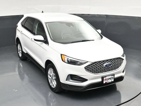 Used 2024 Ford Edge SEL AWD/4WD image 47