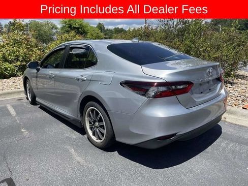Used 2024 Toyota Camry LE FWD image 4
