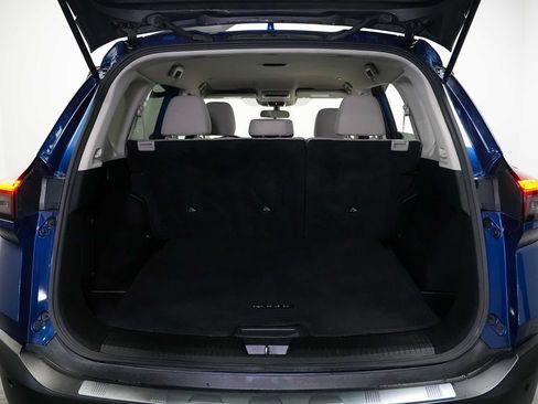 Used 2023 Nissan Rogue SV FWD image 20