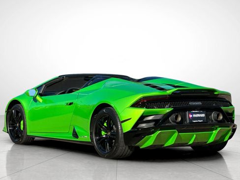 Used 2021 Lamborghini Huracan EVO image 13