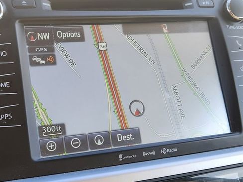 Used 2016 Toyota Highlander XLE image 23