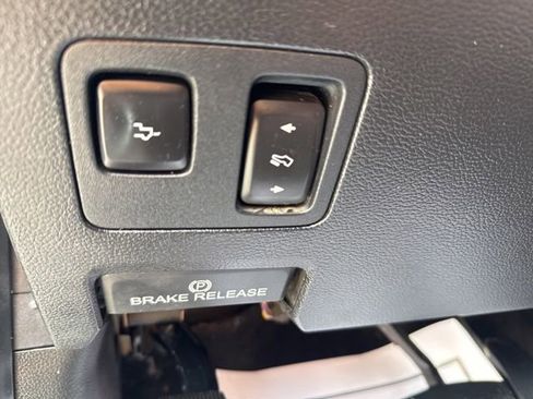 Used 2018 Ford F350 Platinum w/ Platinum Ultimate Package AWD/4WD image 39