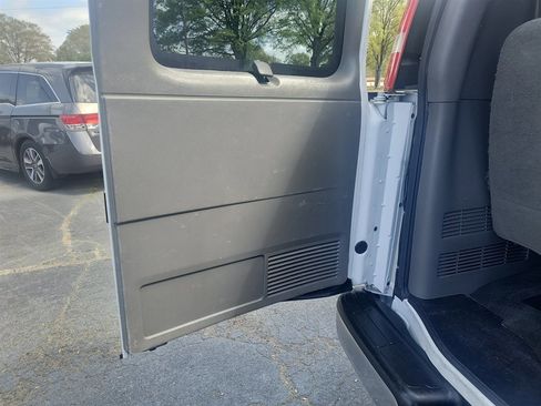 Used 2019 Chevrolet Express 3500 LT w/ LT Preferred Equipment Group RWD image 29