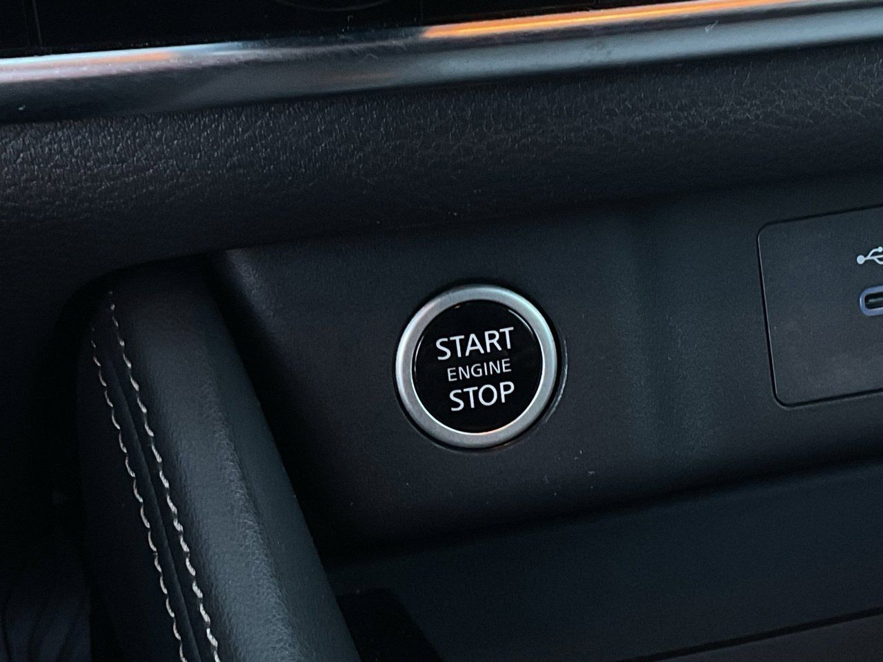 Used 2023 Nissan Rogue SL w/ SL Premium Package FWD image 28