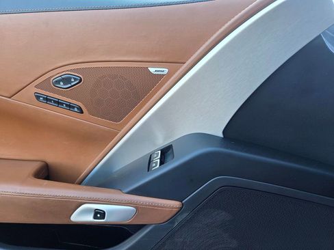 Used 2014 Chevrolet Corvette Z51 w/ 3LT Preferred Equipment Group image 9