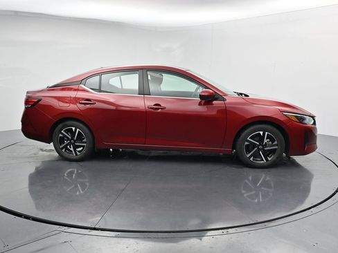 Used 2024 Nissan Sentra SV FWD image 9
