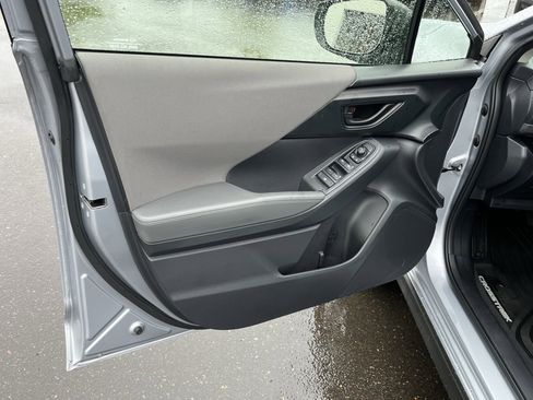 Used 2025 Subaru Crosstrek 2.0i Premium image 15