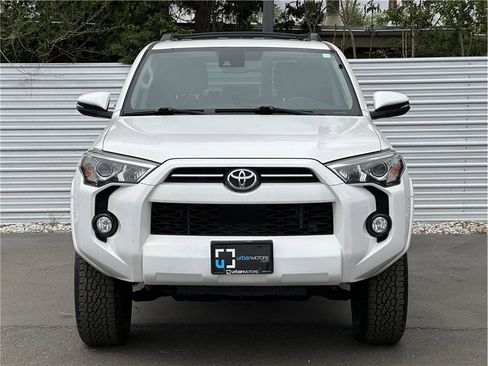 Used 2020 Toyota 4Runner SR5 Premium w/ Moonroof Package AWD/4WD image 7