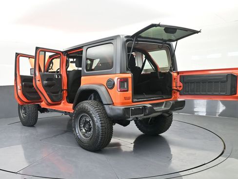 Used 2018 Jeep Wrangler Unlimited Sport S image 74