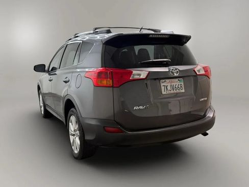 Used 2015 Toyota RAV4 Limited w/ Technology Package FWD image 8