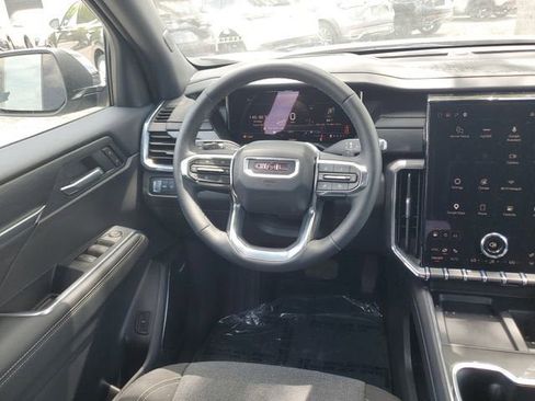 New 2026 GMC Acadia Elevation image 13