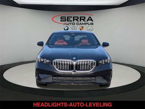 Used 2025 BMW i5 xDrive40 w/ Premium Package image 8