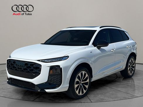 New 2026 Audi Q3 quattro 2.0T AWD/4WD image 1