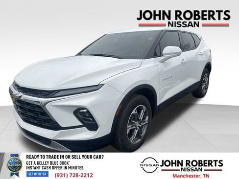 Used 2024 Chevrolet Blazer LT image 3