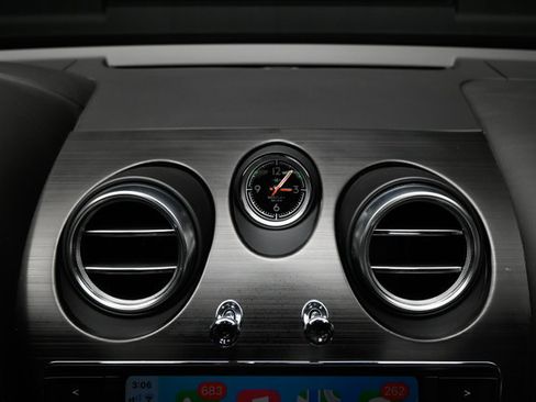 Used 2019 Bentley Bentayga image 91