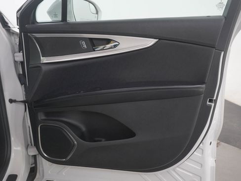 Used 2016 Lincoln MKX Premiere AWD/4WD image 9