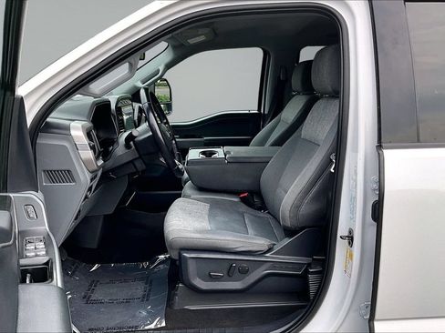 Used 2022 Ford F150 XLT w/ Equipment Group 302A High AWD/4WD image 10