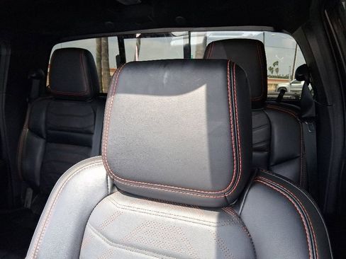 Used 2025 Nissan Frontier PRO-4X w/ Pro Premium Package AWD/4WD image 16
