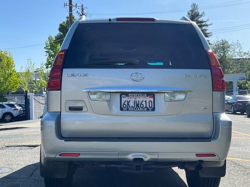 Used 2004 Lexus GX 470 image 4
