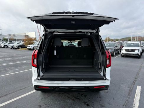 New 2025 Ford Expedition Platinum w/ Stealth Performance Package image 7