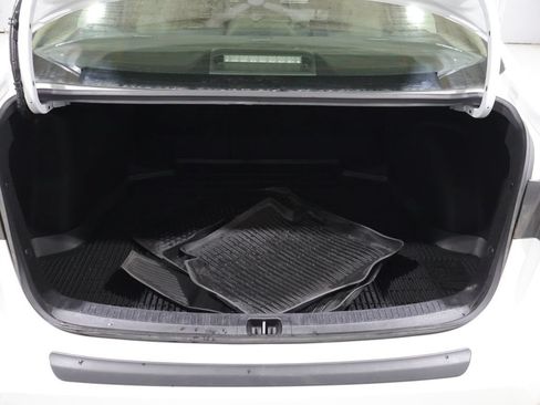 Used 2024 Toyota Corolla LE FWD image 5