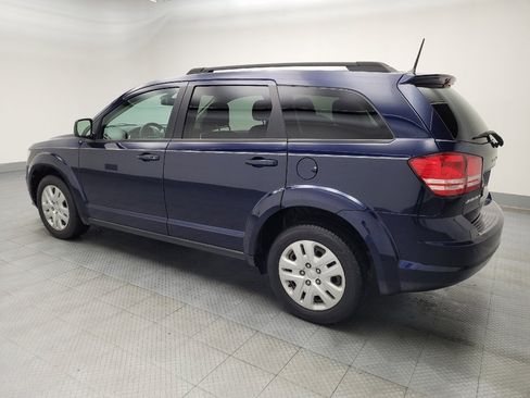 Used 2020 Dodge Journey SE image 3