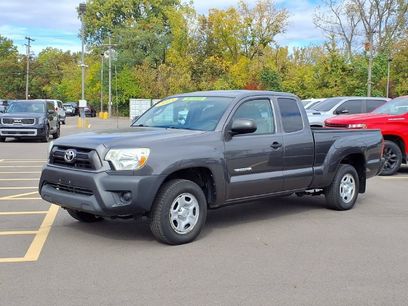 Used 2015 Toyota Tacoma 2WD Access Cab w/ Convenience Package