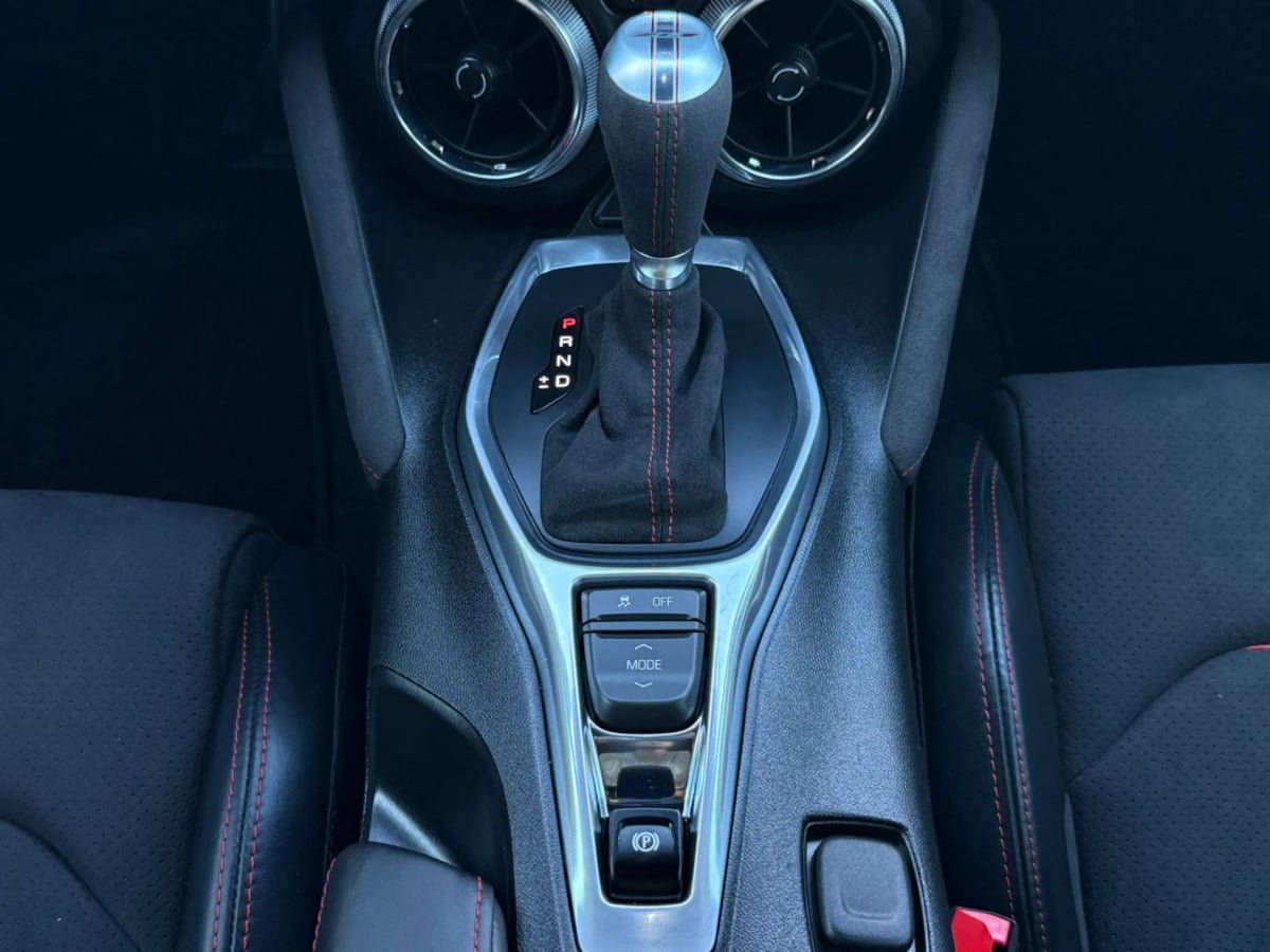 Used 2018 Chevrolet Camaro ZL1 RWD image 39