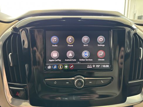Used 2022 Chevrolet Traverse LS w/ Midnight/Sport Edition FWD image 13