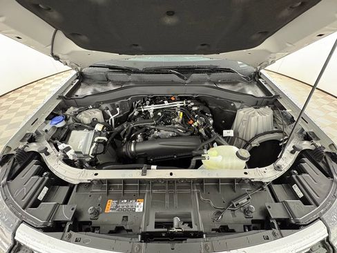 New 2026 Ford Explorer Active w/ Active Comfort Package RWD image 32